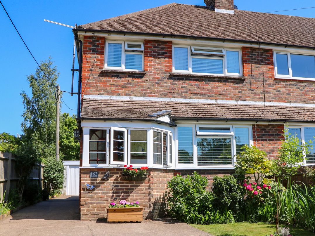 Dog friendly holiday cottage, Hailsham, 2 dogs welcome