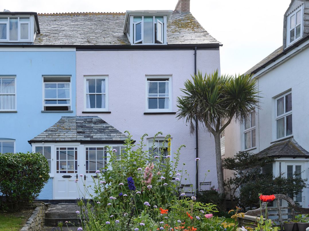84 Fore Street