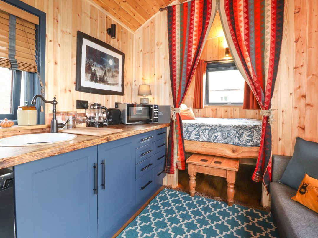 Dunfell Shepherd's Hut