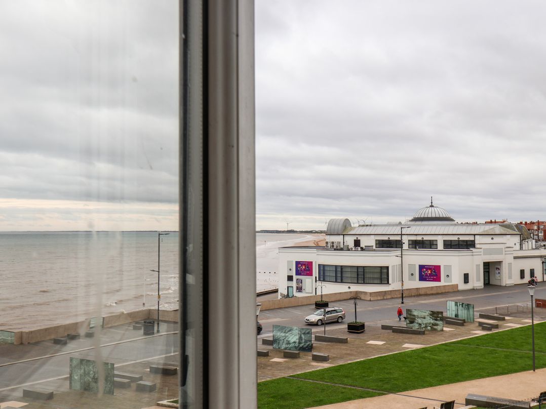 Apt 10 @ Hunter's Quay