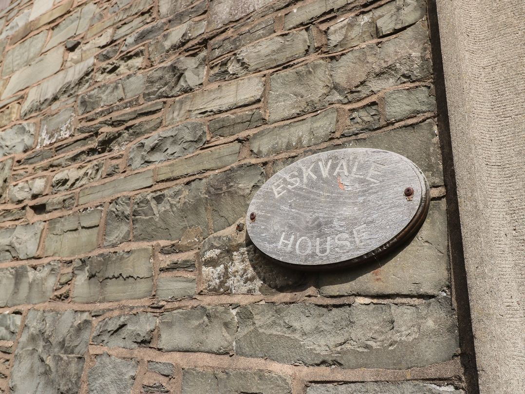 Eskvale House