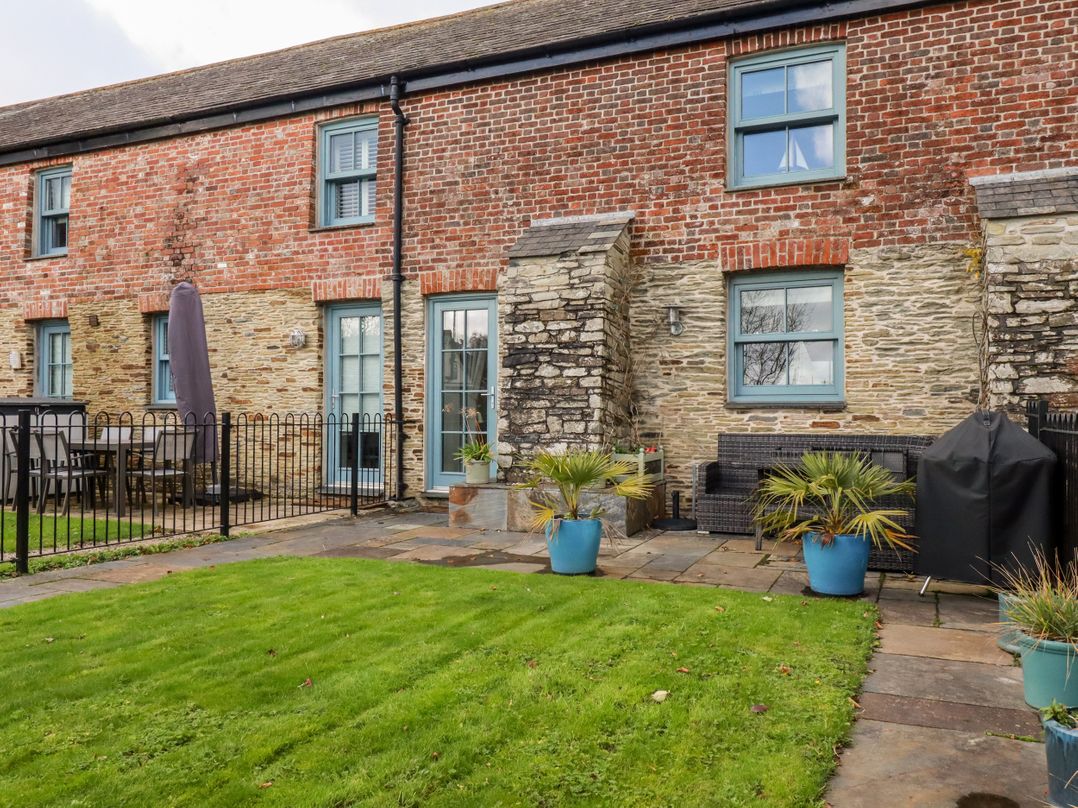 5 The Old Smokehouse