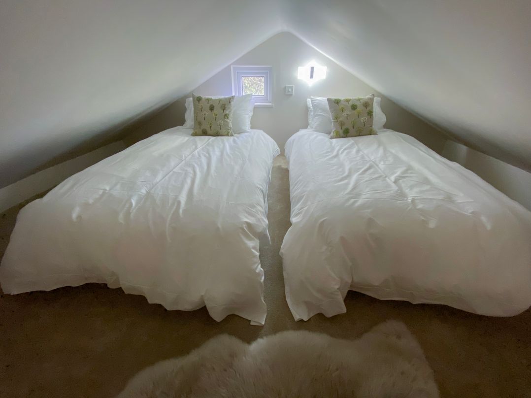 Pear Tree Lodge