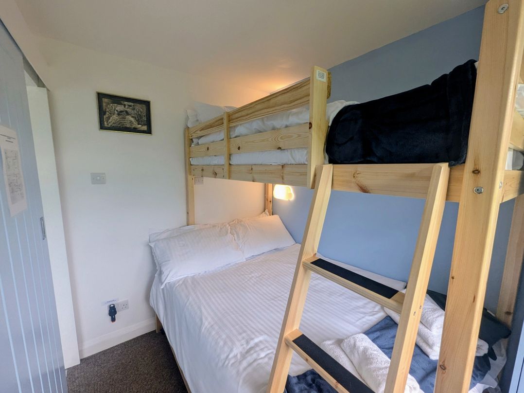 Culver View - Chalet 129 Sandown Bay Holiday Centre