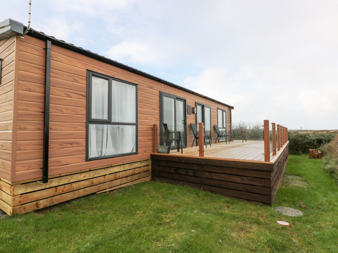 Skomer Lodge