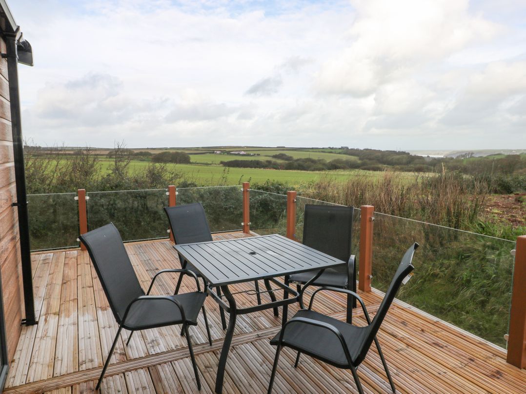 Skomer Lodge