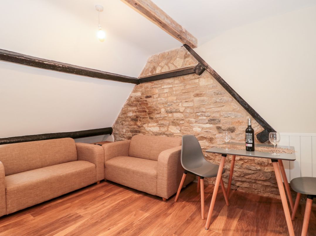 Purbeck Hotel Apartments - Flat 5