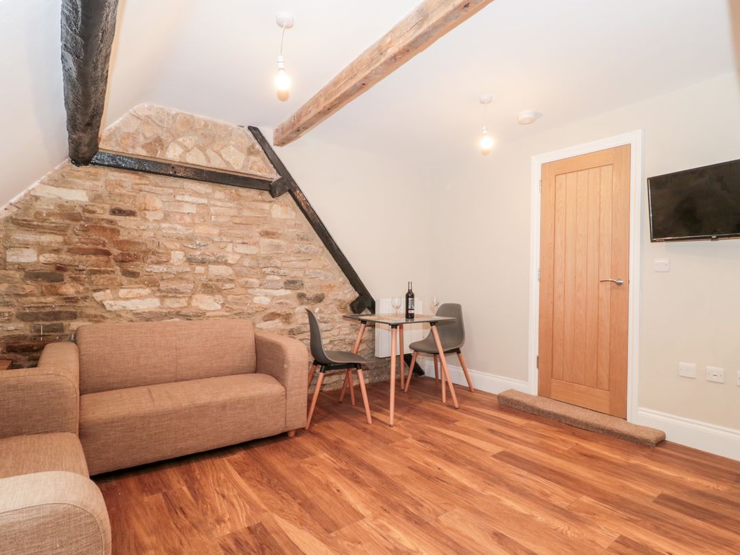 Purbeck Hotel Apartments - Flat 5
