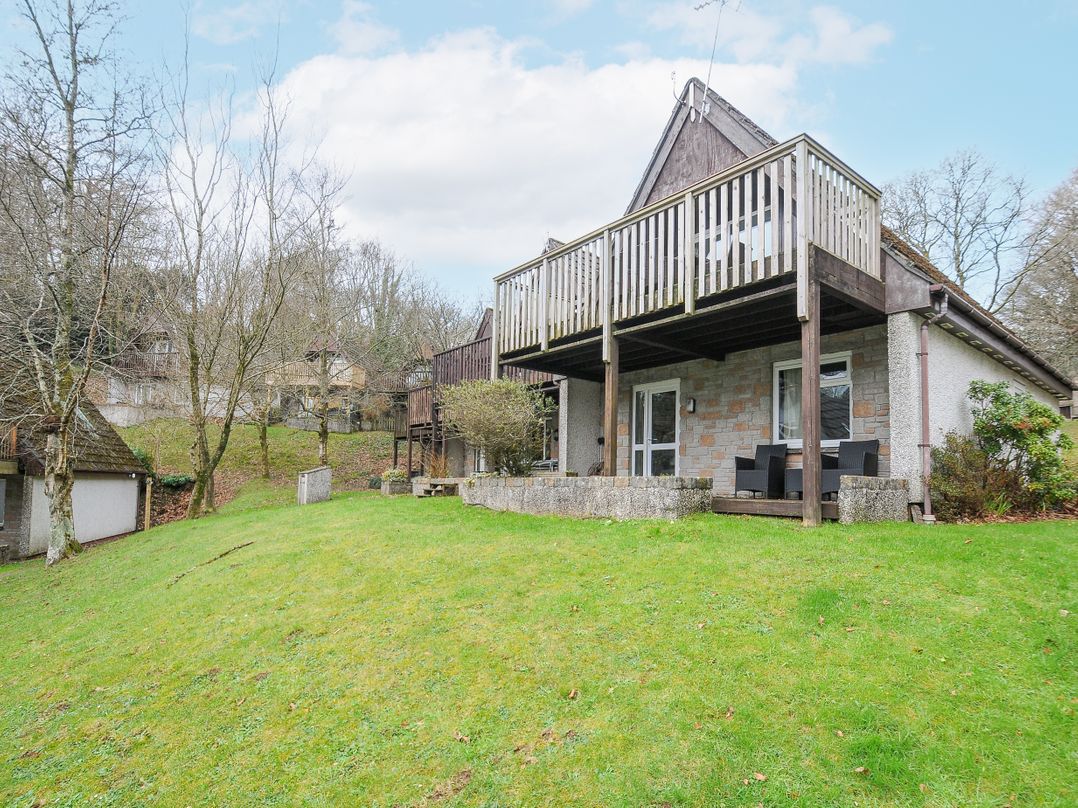 24 Valley Lodge