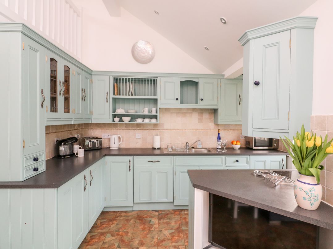 1 Keepers Cottage, Hillfield Village