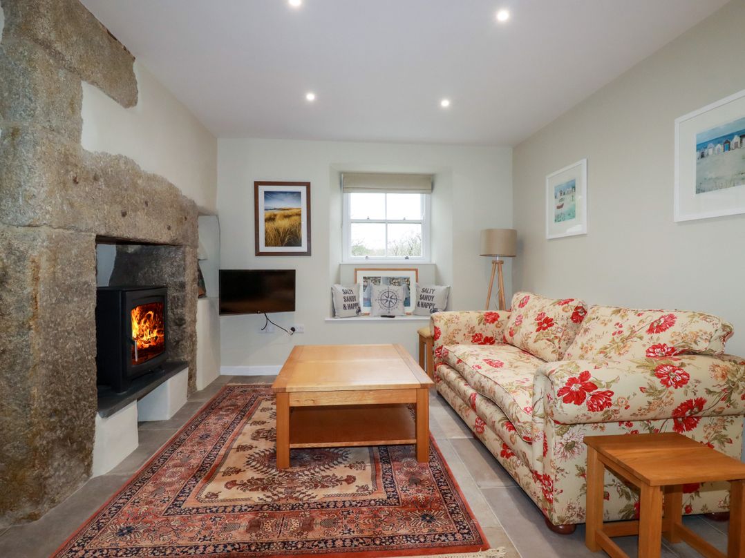 Tretoil Farm House