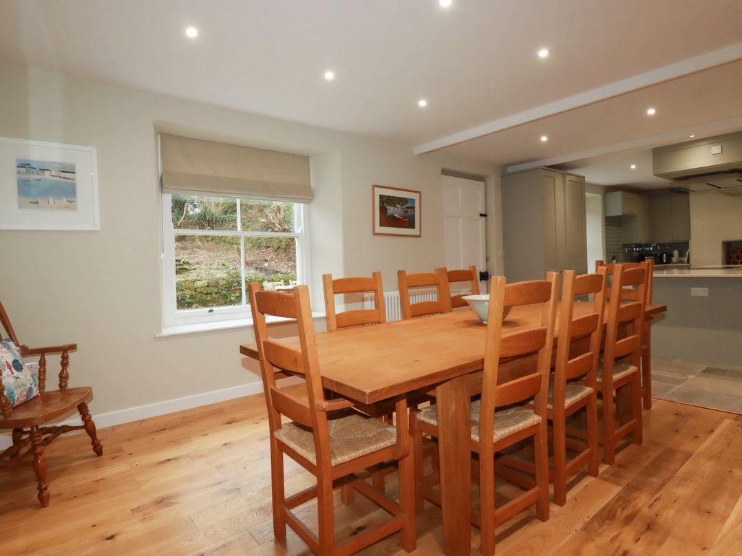 Tretoil Farm House