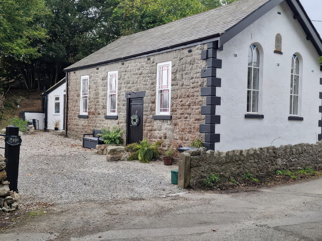 The Old Nant-y-Fflint Chapel