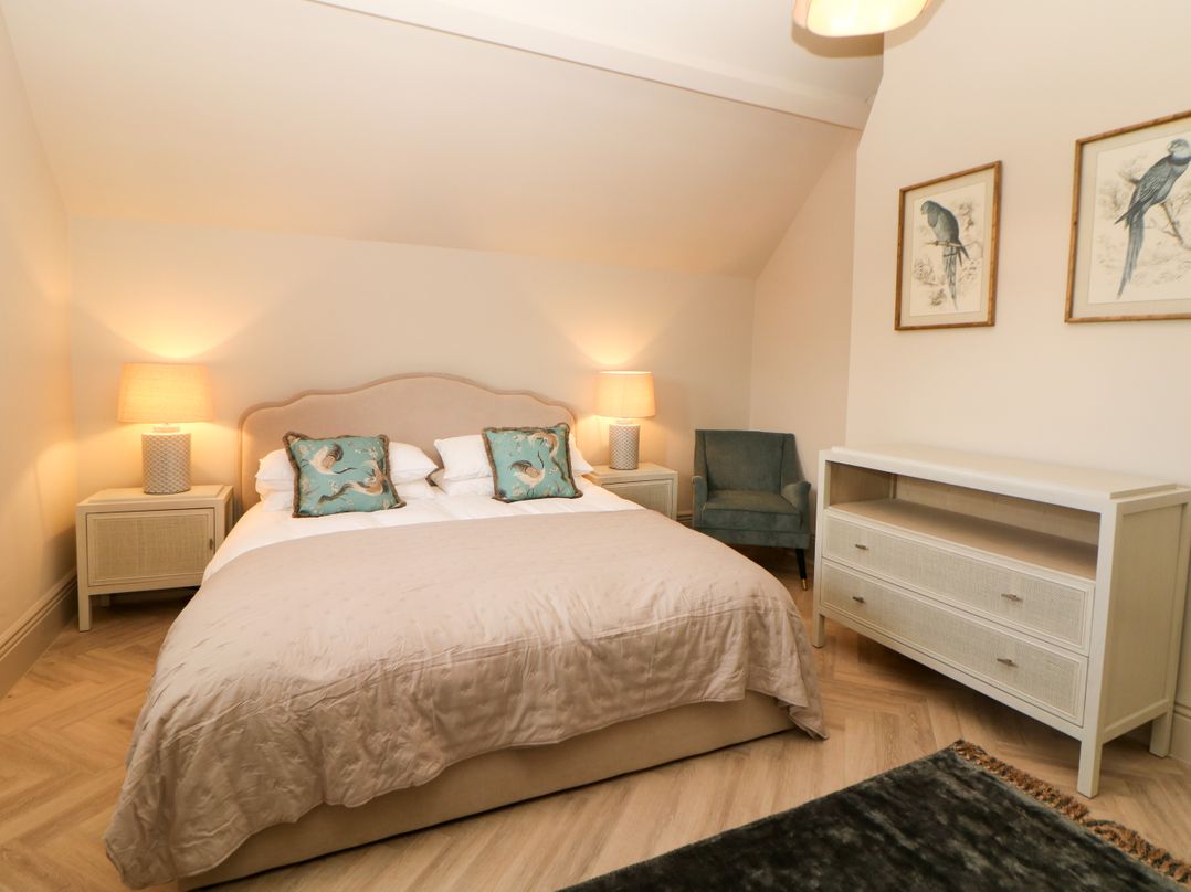 Chatsworth Suite