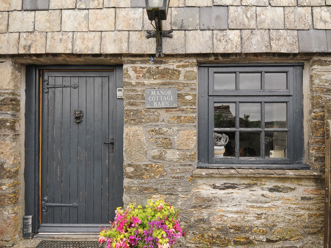 Manor Cottage Barn