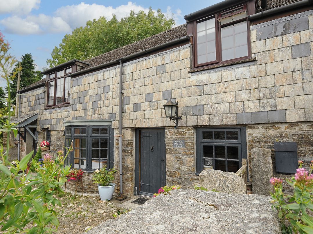 Manor Cottage Barn