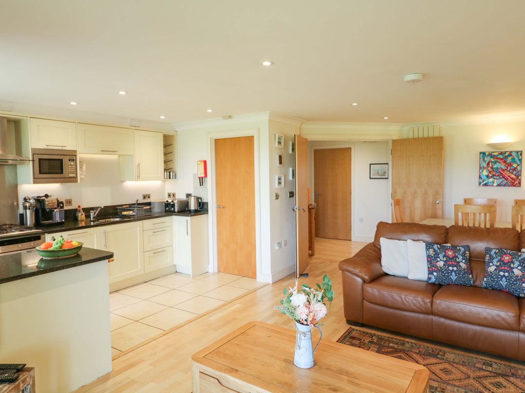 5 Thurlestone Beach