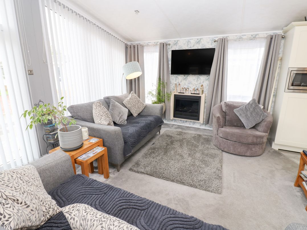 A and C Lodge-Plot 21