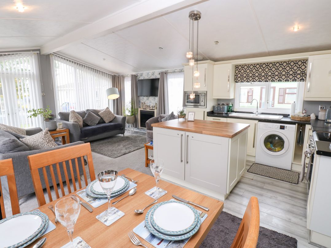A and C Lodge-Plot 21