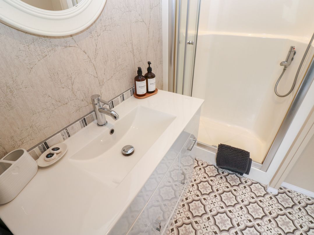 A and C Lodge-Plot 21