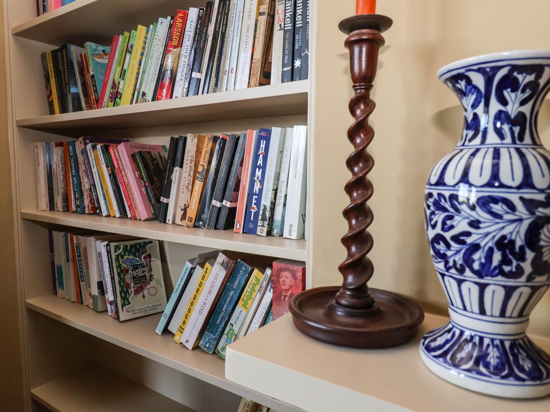 11a Market Cross Place