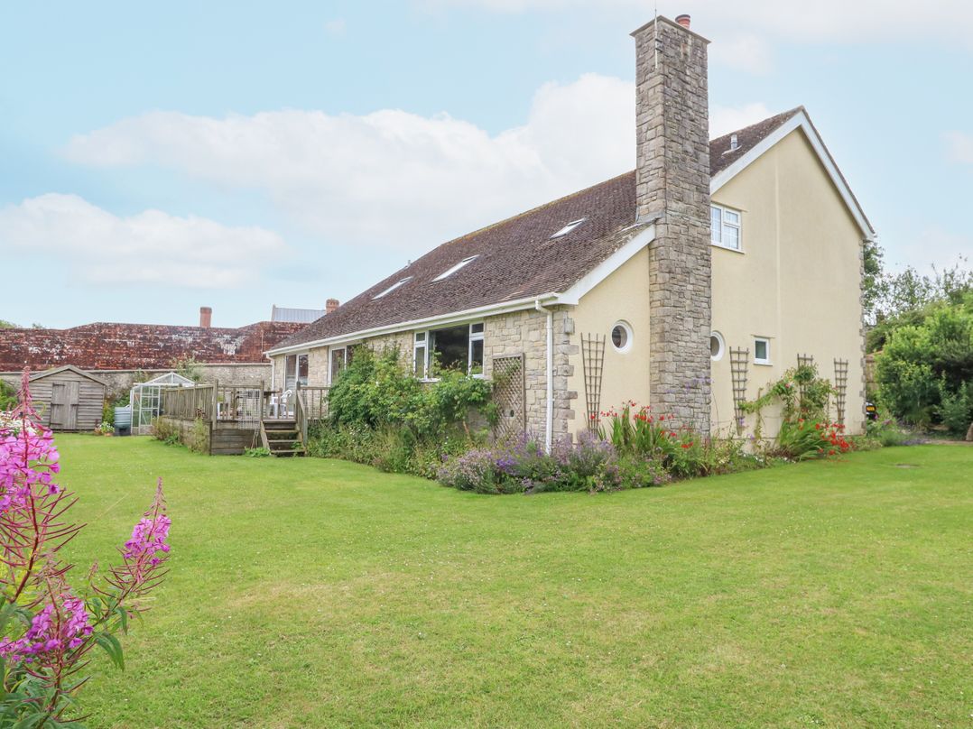Glyde House