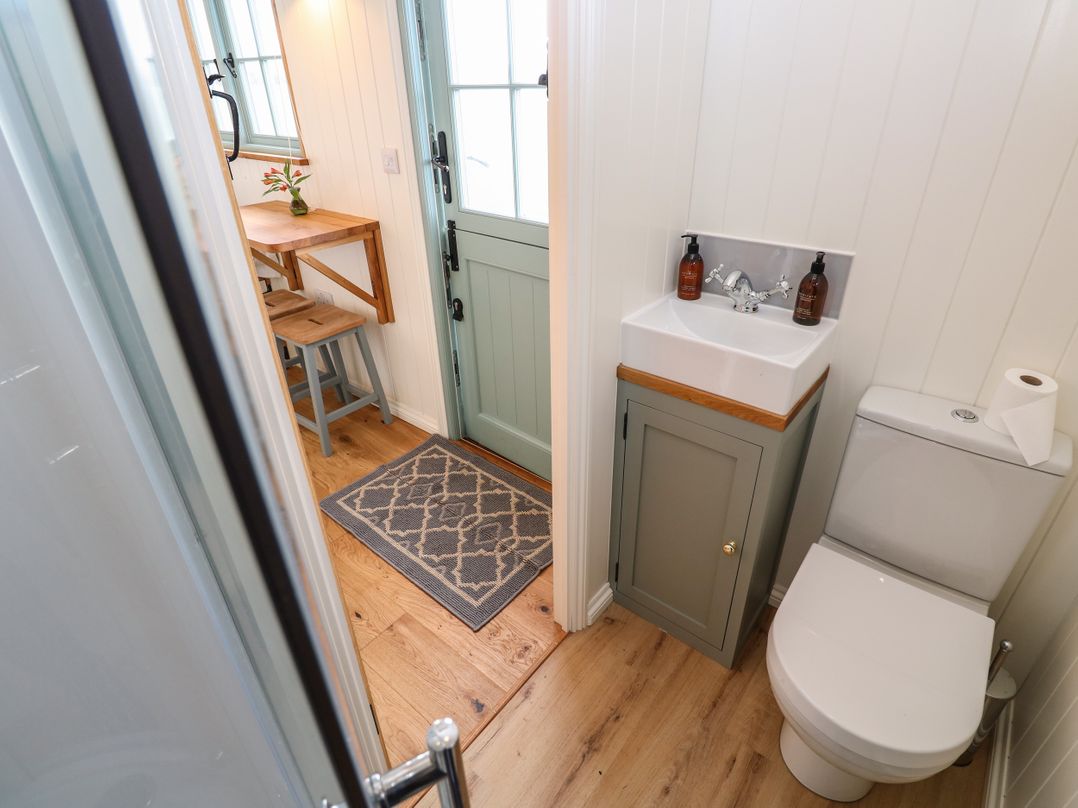 Lower Trewern Shepherds Hut