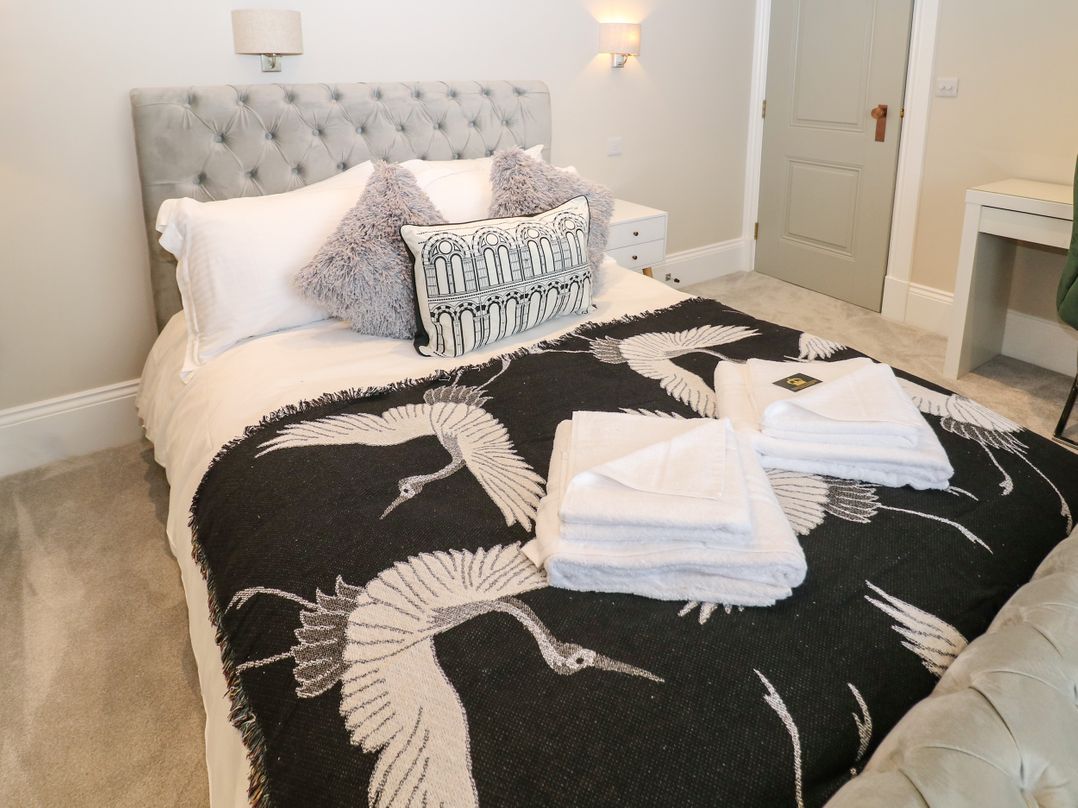 Netherdale Penthouse