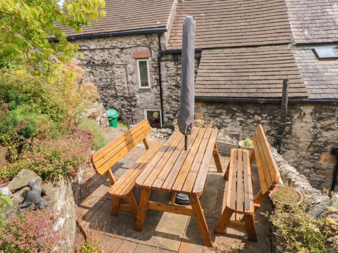 The Cottage O'ergate