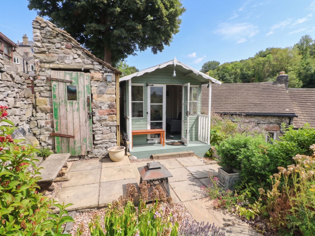 The Cottage O'ergate