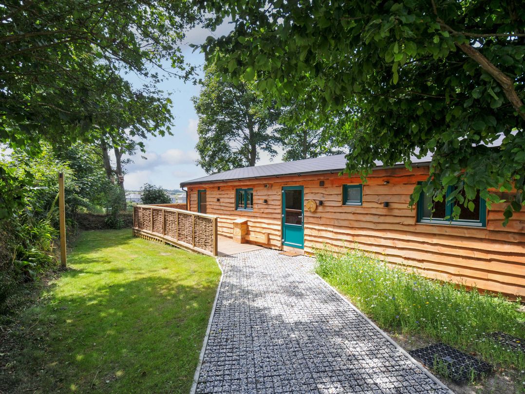 Owl Lodge