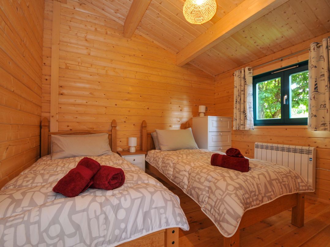 Owl Lodge