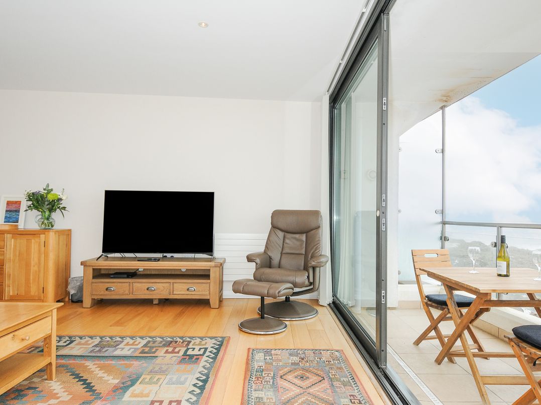 2 Horizon View