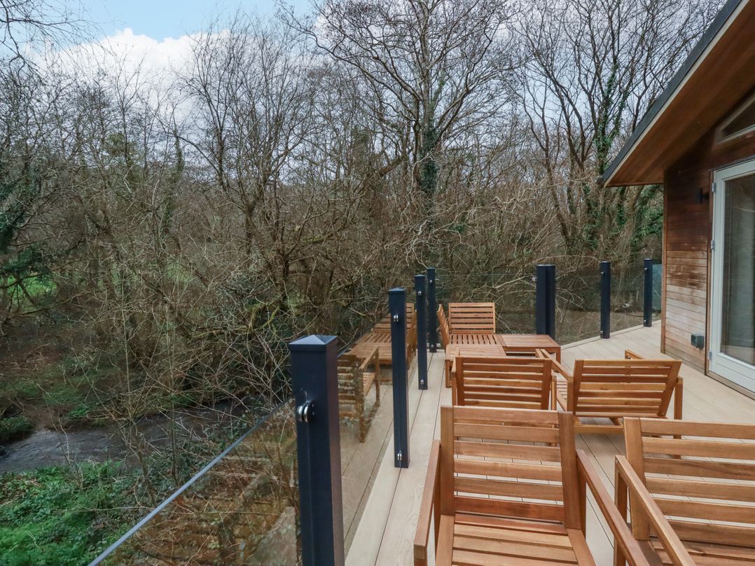 1 Streamside