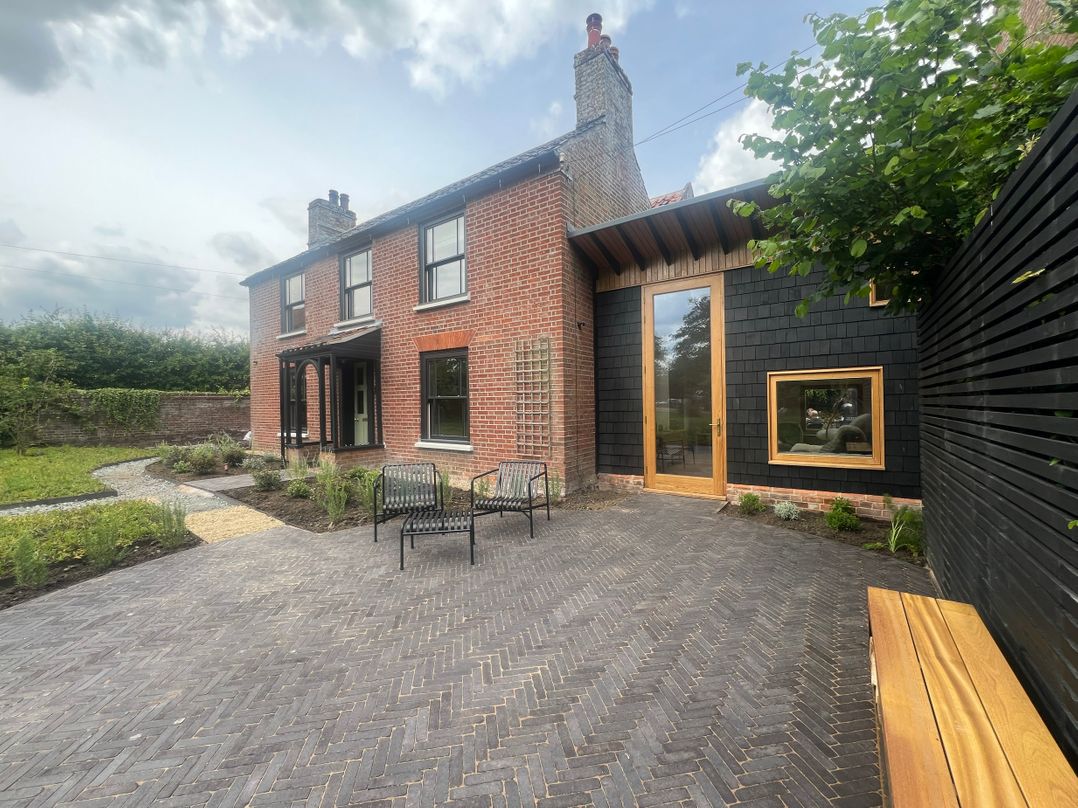Oak Cottage