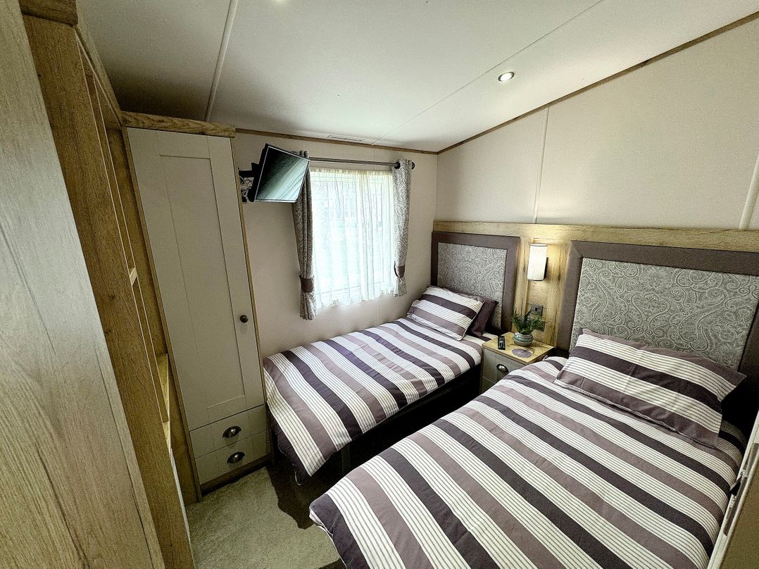 Hopton Lodge Retreat