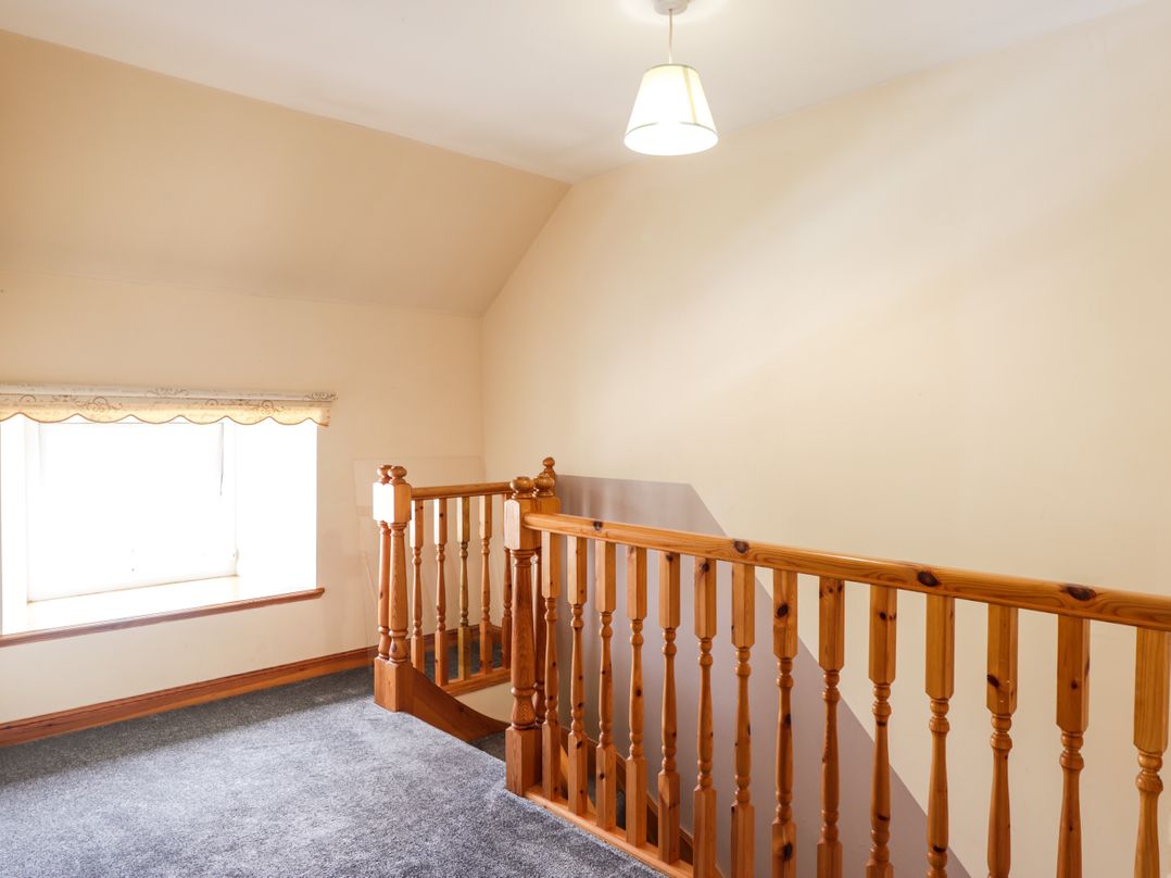 5 Pitgaveny Court