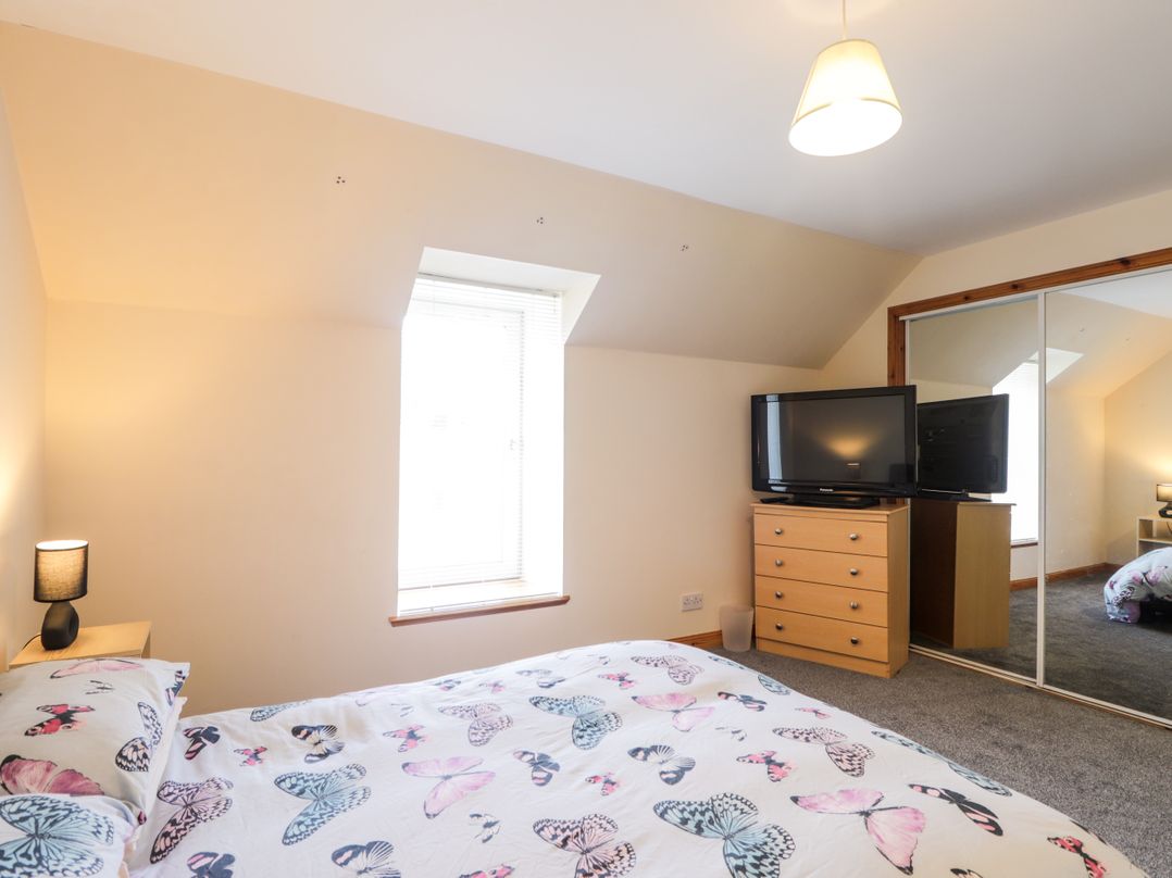 5 Pitgaveny Court