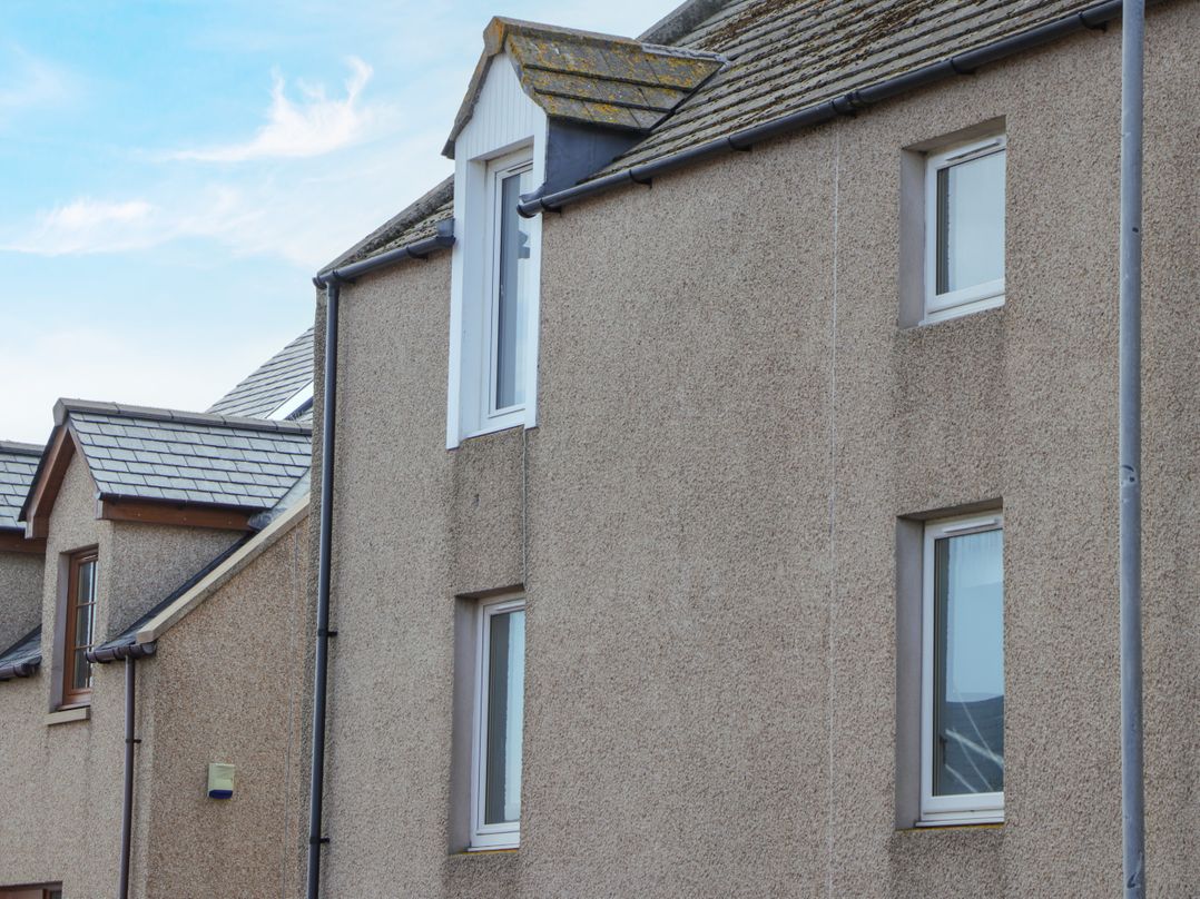 5 Pitgaveny Court