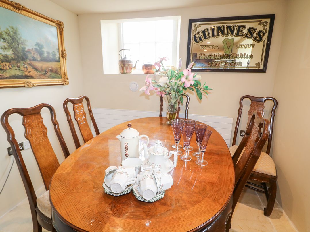 Crea The Mission Hall