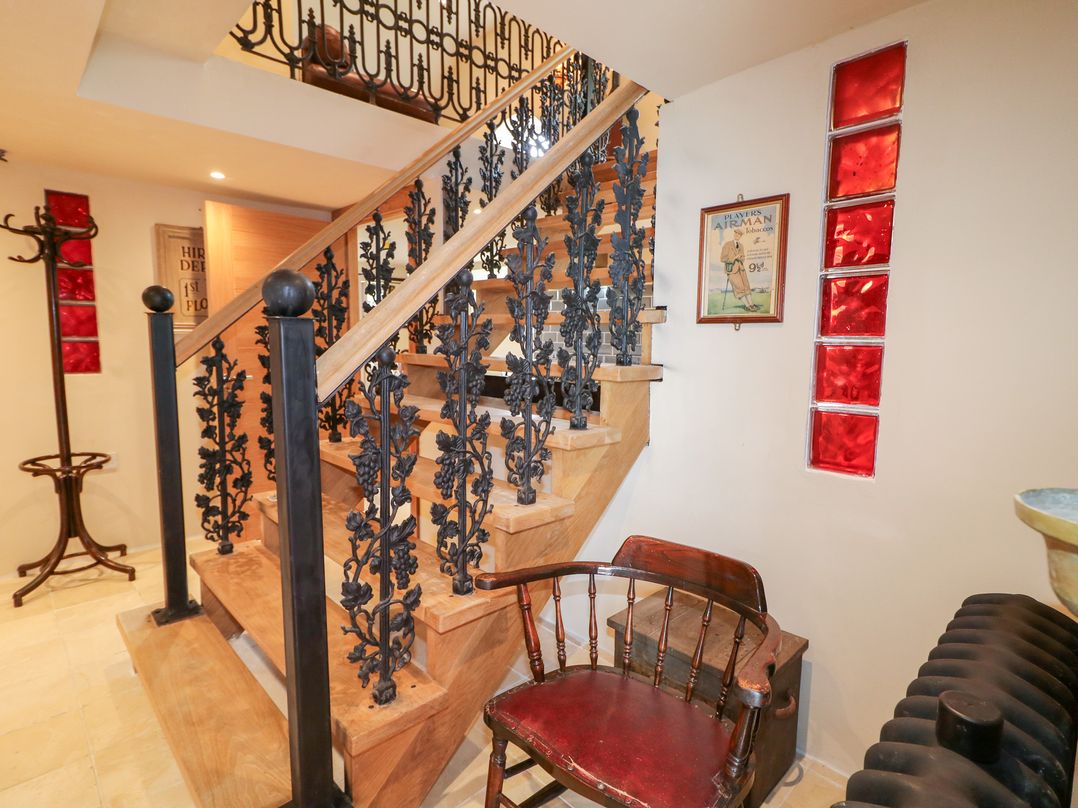 Crea The Mission Hall