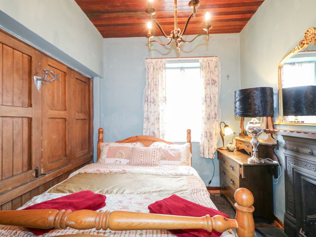 Crea The Mission Hall