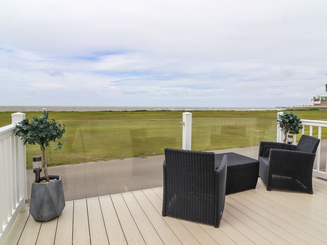 2 Sea View Lodge