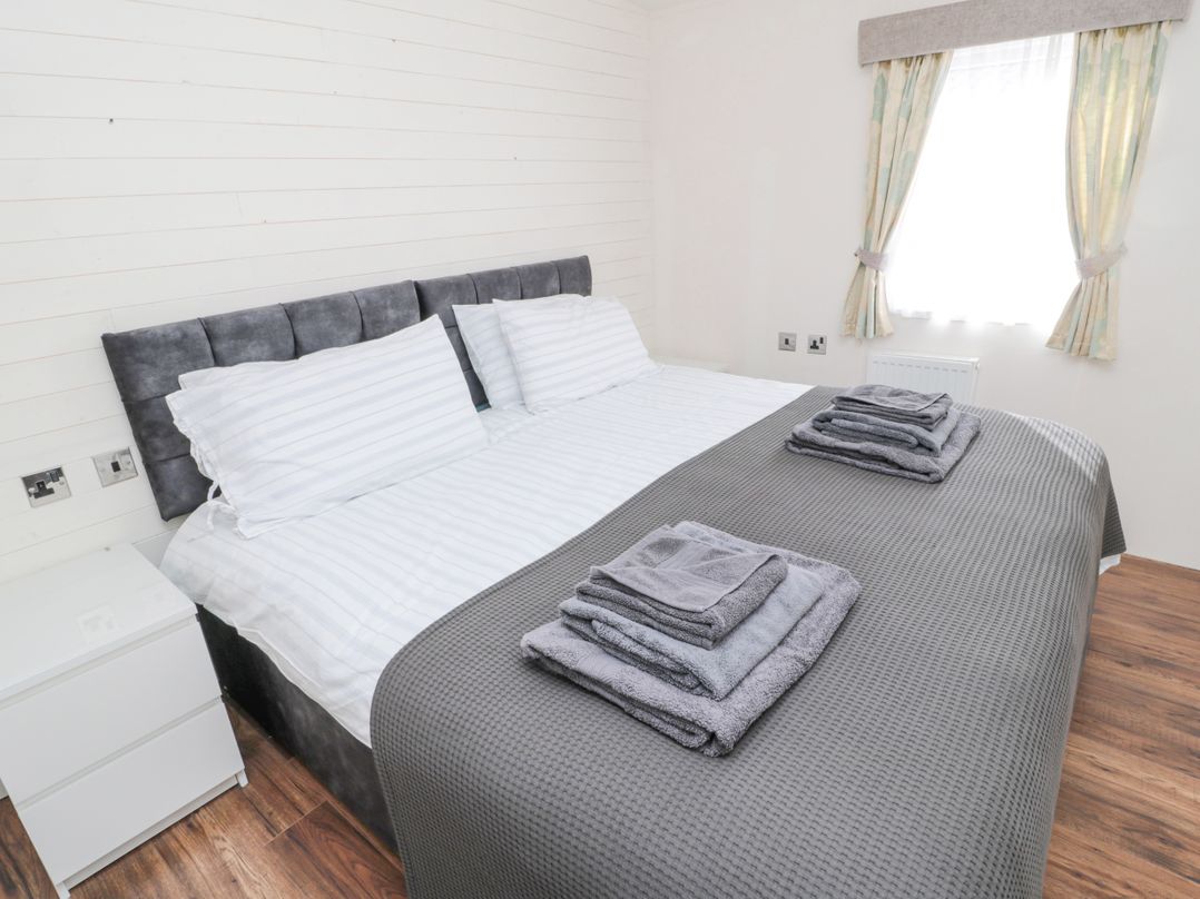 Acorn Lodge