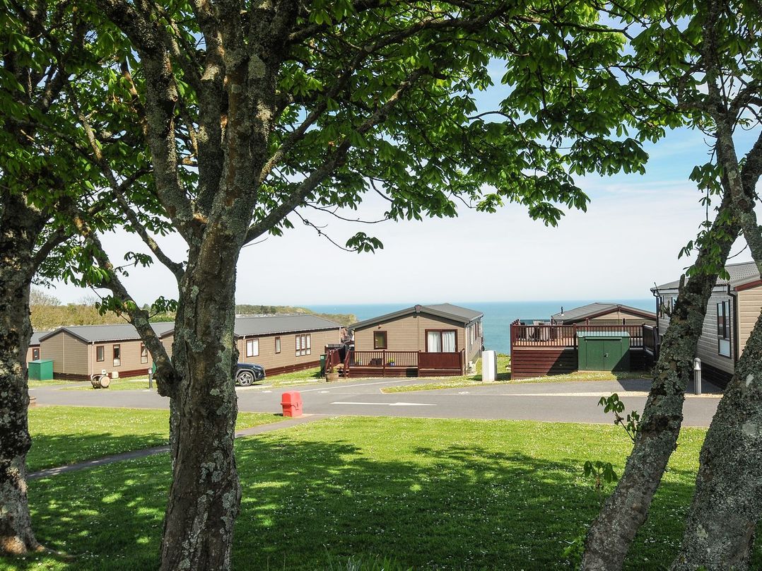 2 Bed Silver Chalet Plot T011