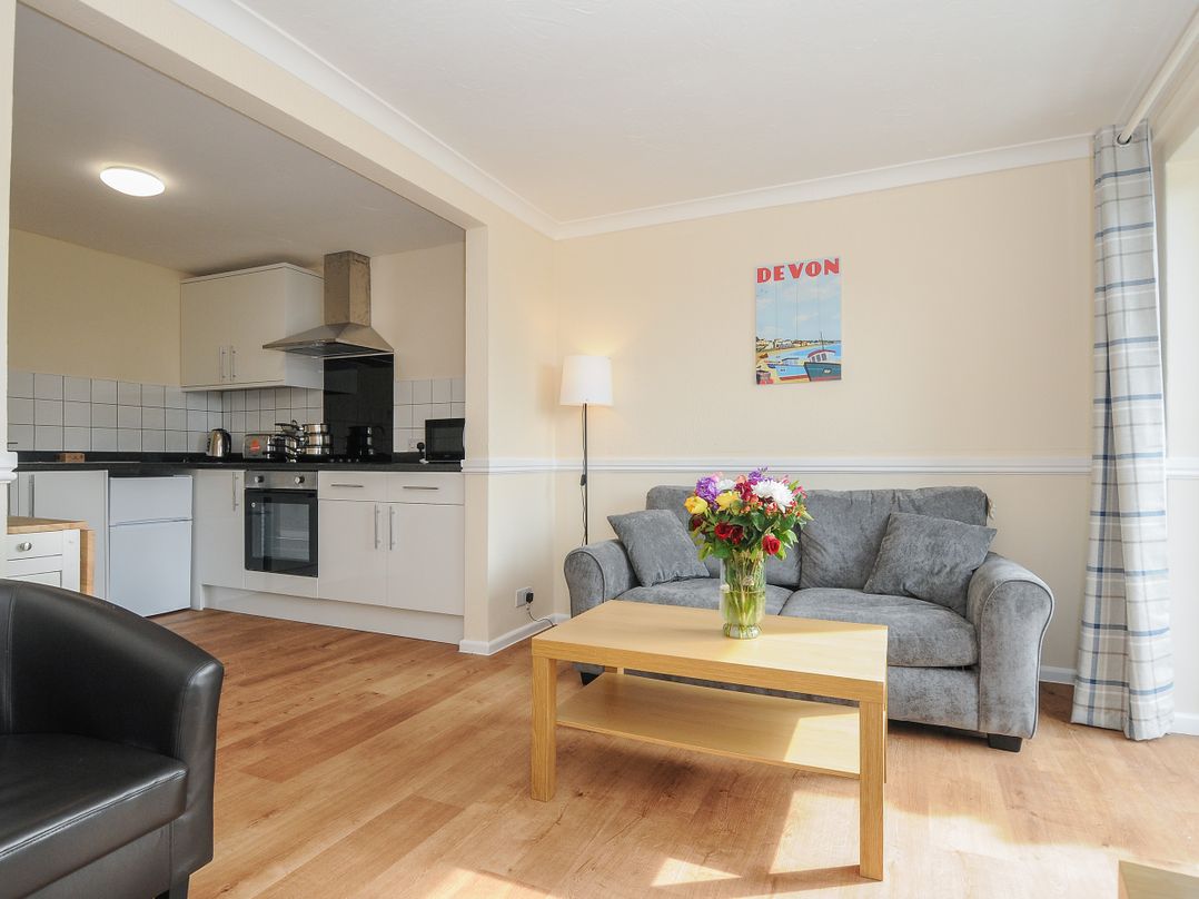 2 Bed Silver Chalet Plot T031