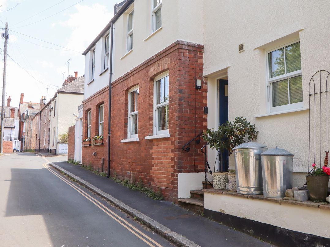 5 Exe Street