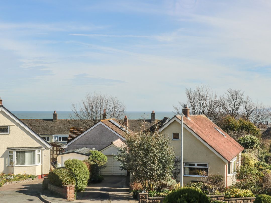 Rhos Retreat No. 7
