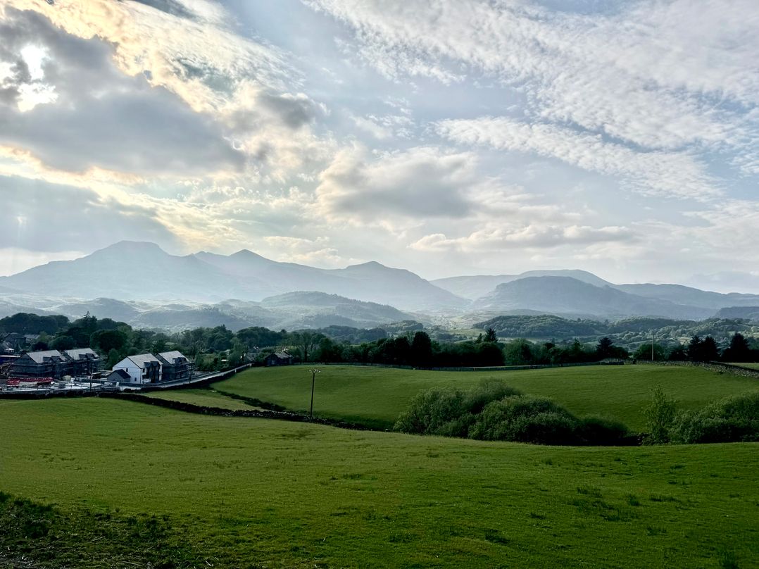 Ty Dyffryn