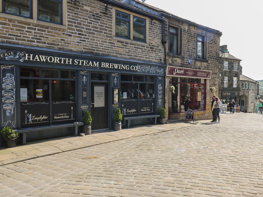 The Snug on the Cobbles